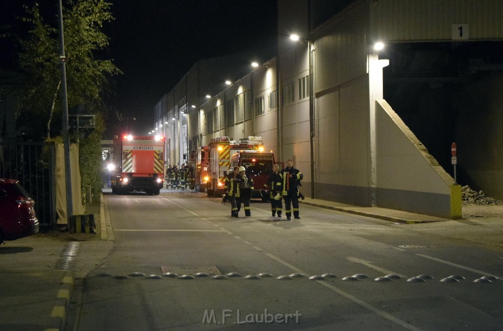 Feuer 2 AVG Koeln Rath Heumar Wikingerstr P090.JPG - Miklos Laubert